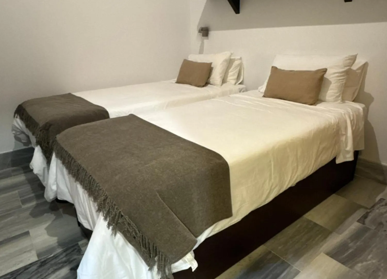 Amplio Y Luminoso Apartamento Plz De La Merced Malaga